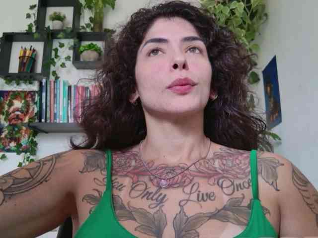 Modelo: TaliMajesty