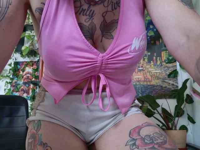 Modelo: TaliMajesty