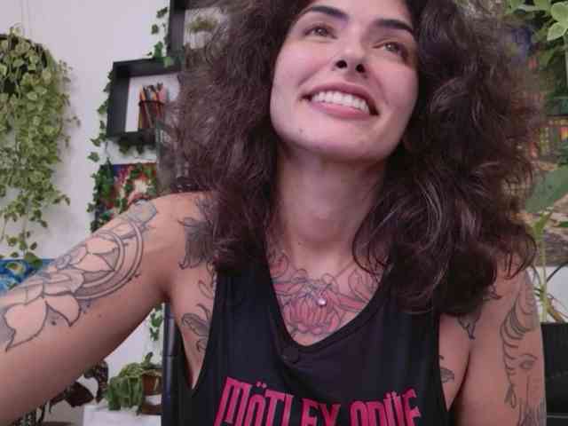 Modelo: TaliMajesty