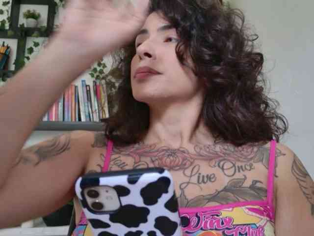 Modelo: TaliMajesty