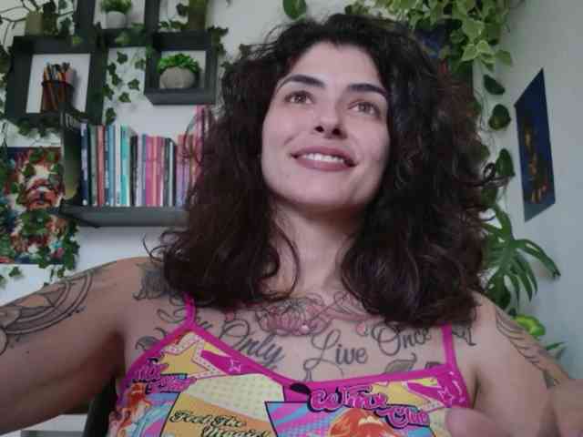 talimajesty webcam