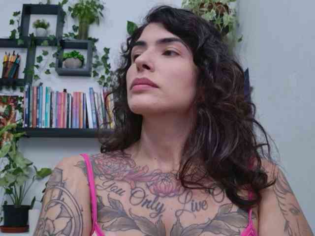 Modelo: TaliMajesty