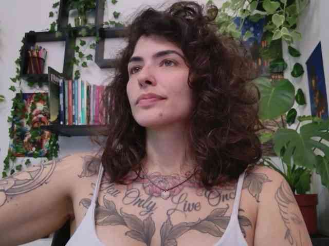 Modelo: TaliMajesty