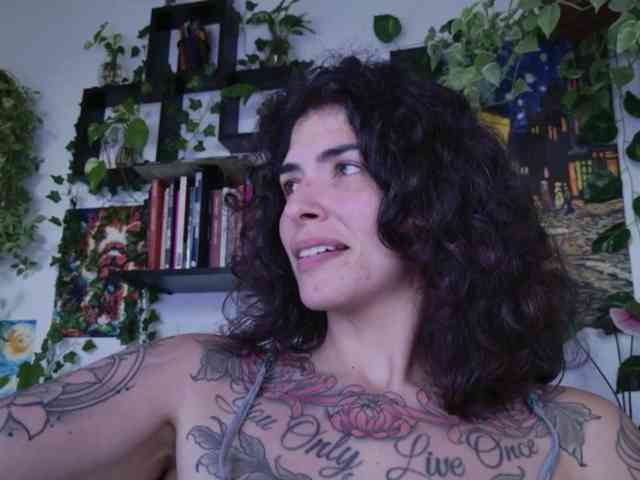 Modelo: TaliMajesty