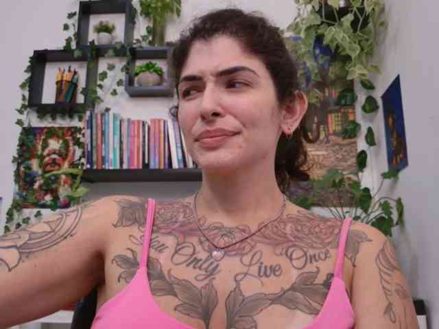 Modelo: TaliMajesty