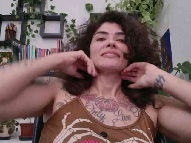 Modelo: TaliMajesty