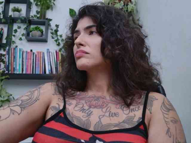 Modelo: TaliMajesty