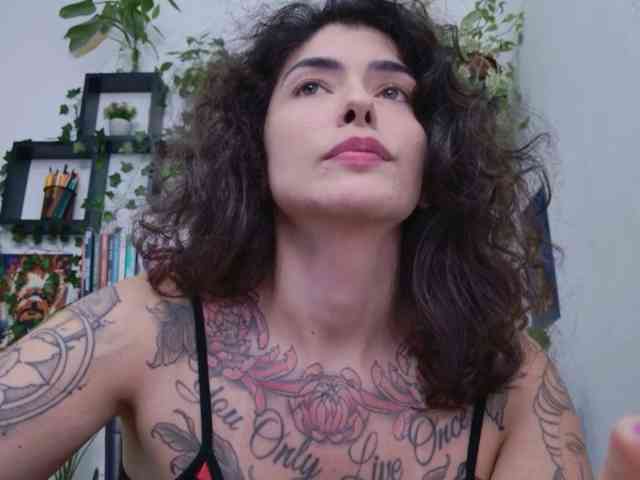 Modelo: TaliMajesty
