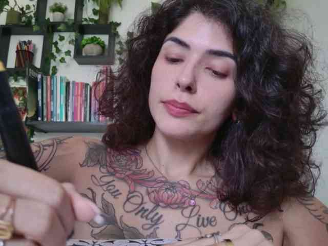 Modelo: TaliMajesty