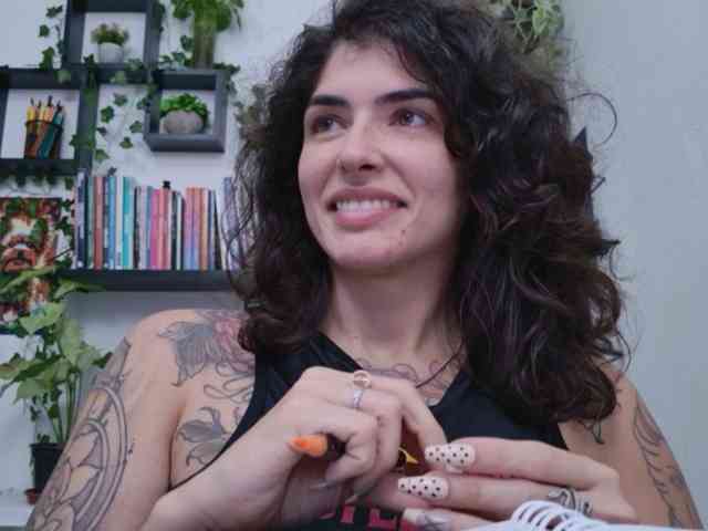 Modelo: TaliMajesty