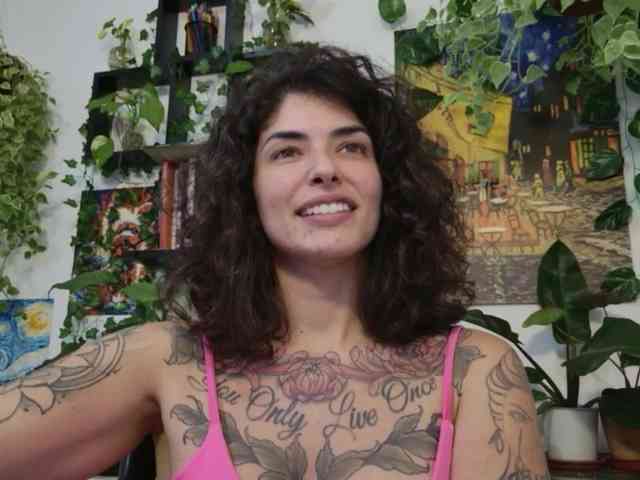 Modelo: TaliMajesty