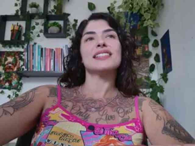 talimajesty webcam