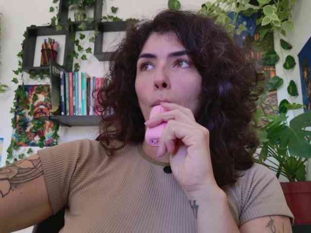 talimajesty webcam