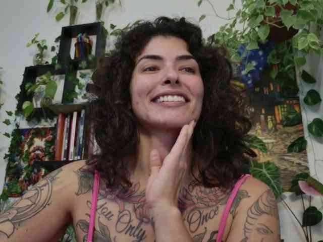 talimajesty webcam