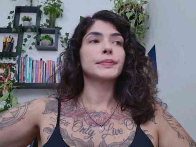 Modelo: TaliMajesty