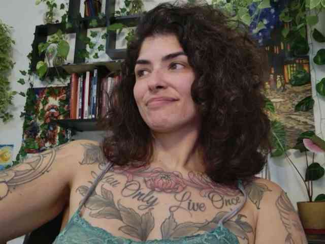 talimajesty webcam