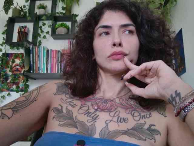Modelo: TaliMajesty