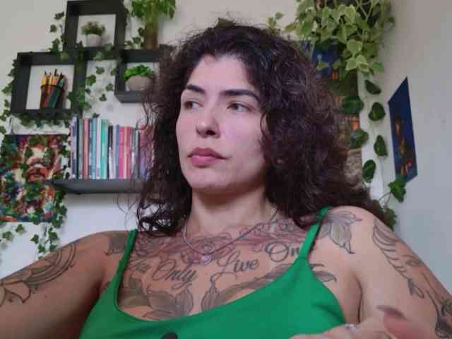 Modelo: TaliMajesty