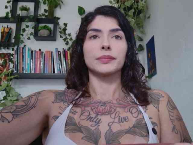 Modelo: TaliMajesty