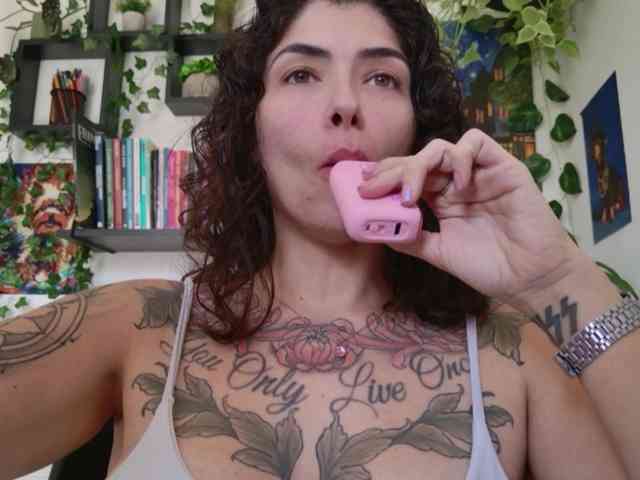 Modelo: TaliMajesty
