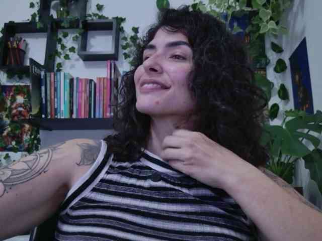 Modelo: TaliMajesty