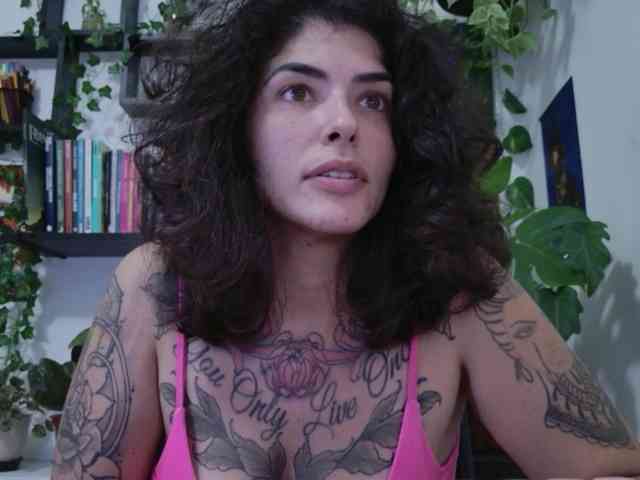 Modelo: TaliMajesty