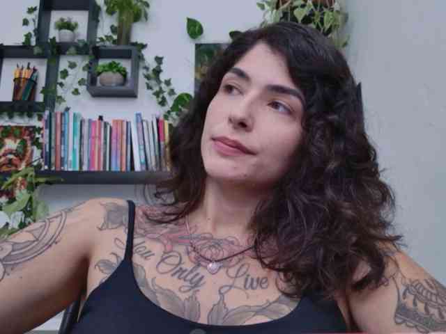 Modelo: TaliMajesty