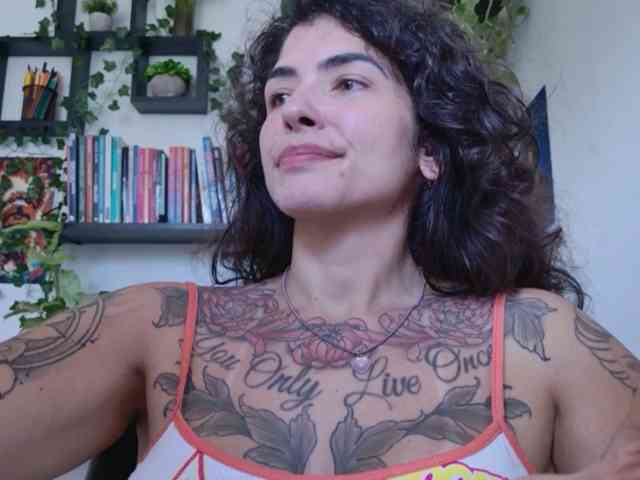 Modelo: TaliMajesty