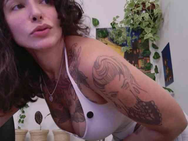 Modelo: TaliMajesty
