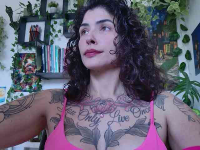 Modelo: TaliMajesty