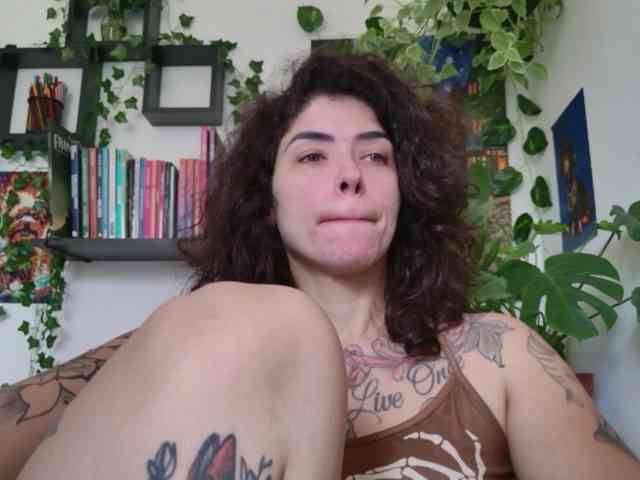 Modelo: TaliMajesty