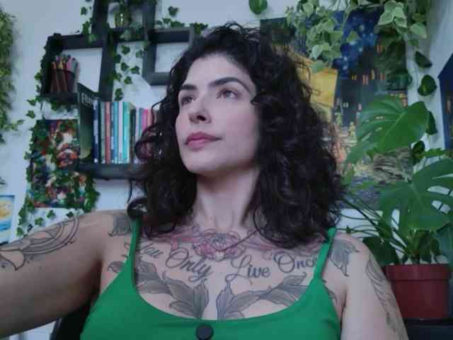 talimajesty webcam