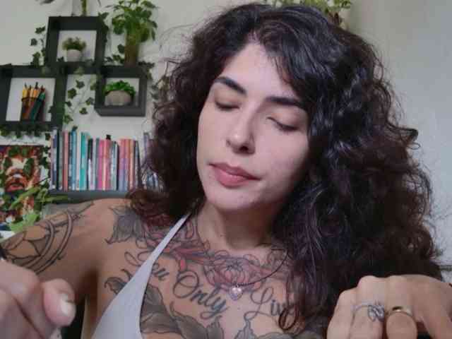 Modelo: TaliMajesty