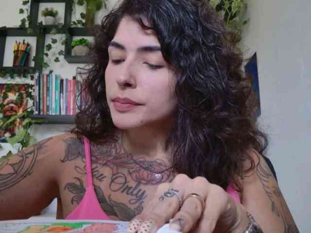 Modelo: TaliMajesty