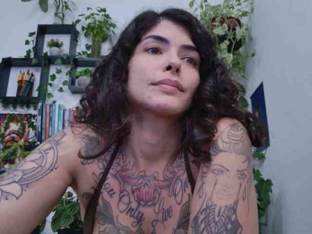 Modelo: TaliMajesty