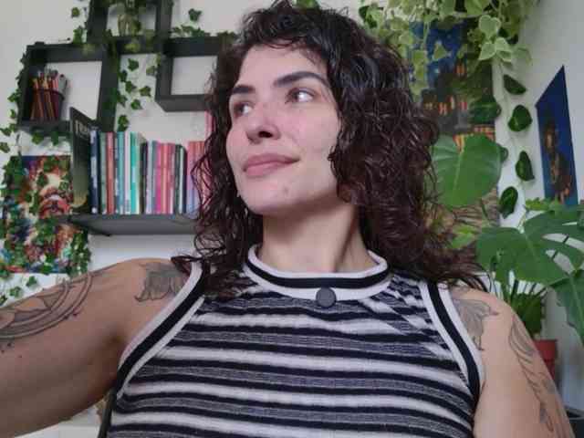 Modelo: TaliMajesty