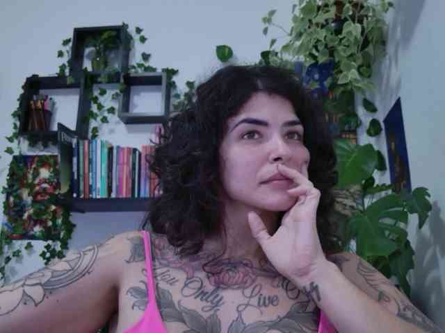 Modelo: TaliMajesty