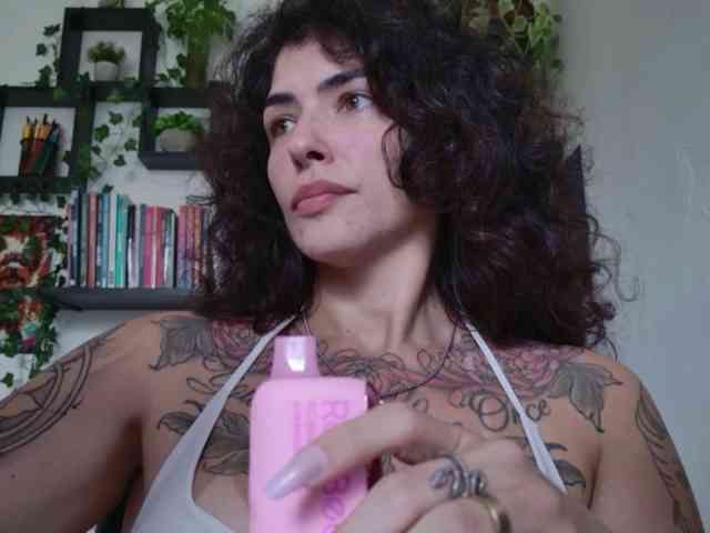 Modelo: TaliMajesty