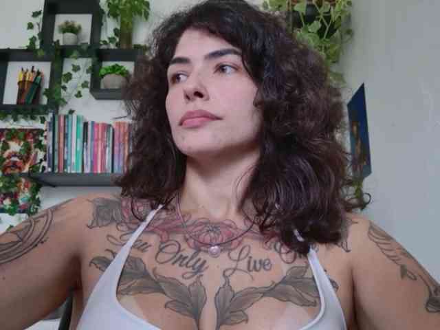 Modelo: TaliMajesty