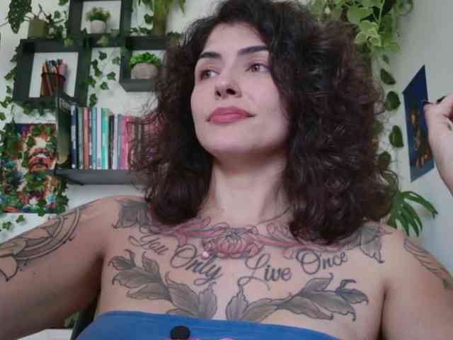 Modelo: TaliMajesty