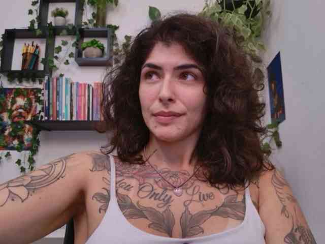 talimajesty webcam