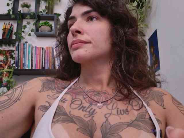 Modelo: TaliMajesty