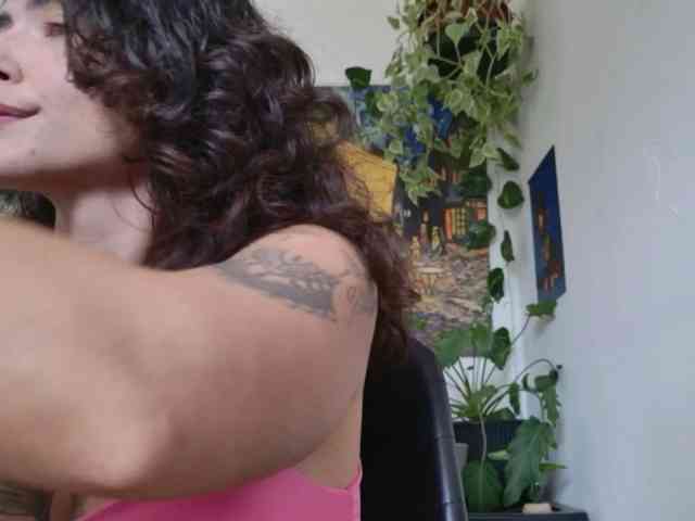 Modelo: TaliMajesty