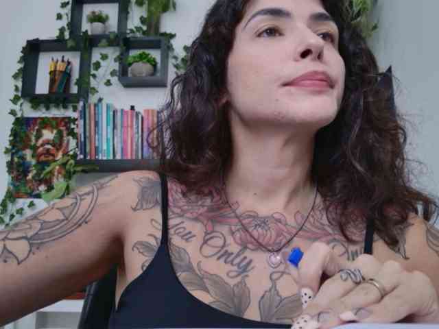 Modelo: TaliMajesty
