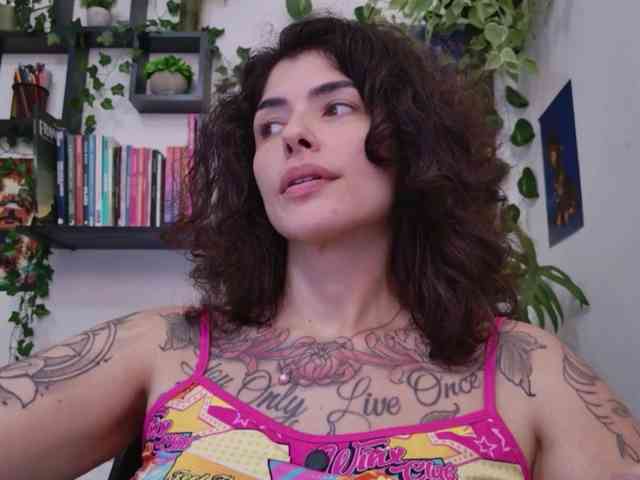 Modelo: TaliMajesty
