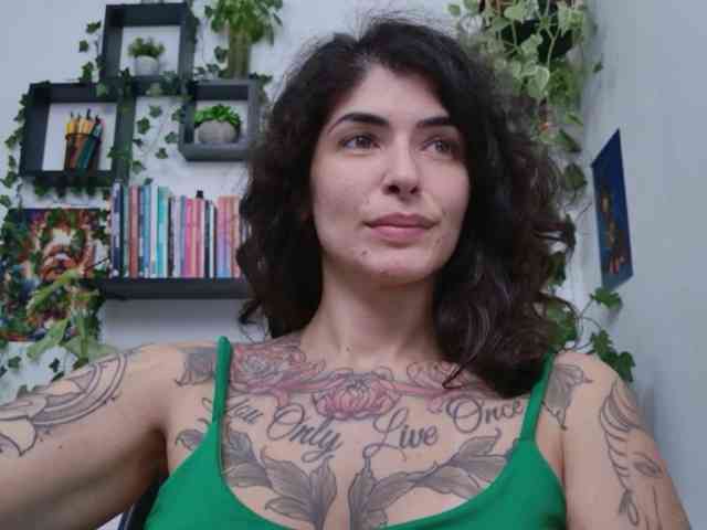 Modelo: TaliMajesty