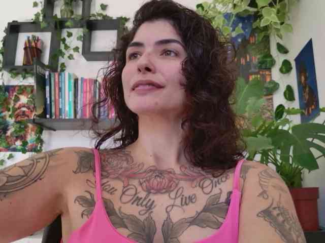 Modelo: TaliMajesty