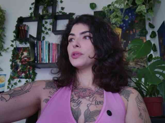 Modelo: TaliMajesty