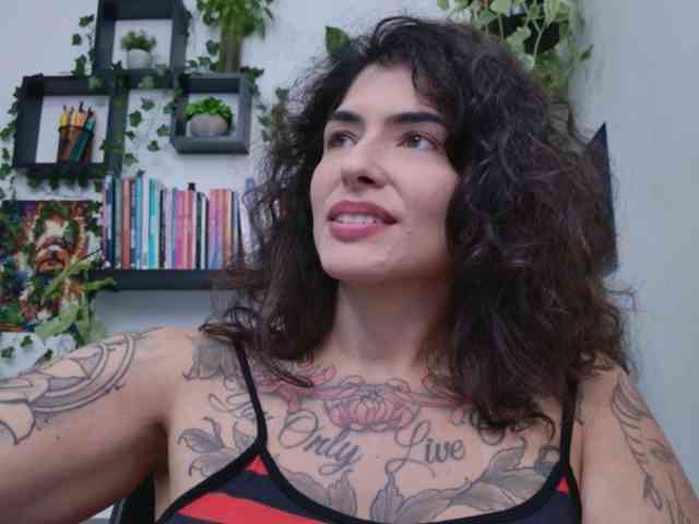 Modelo: TaliMajesty