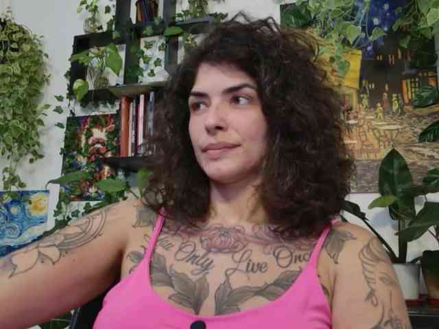 Modelo: TaliMajesty